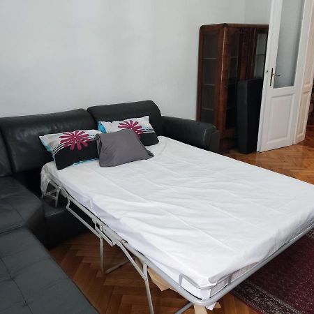 Vintage Apartment In The Center Of Novi Sad Eksteriør bilde
